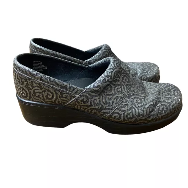 Abeo nursing best sale shoes
