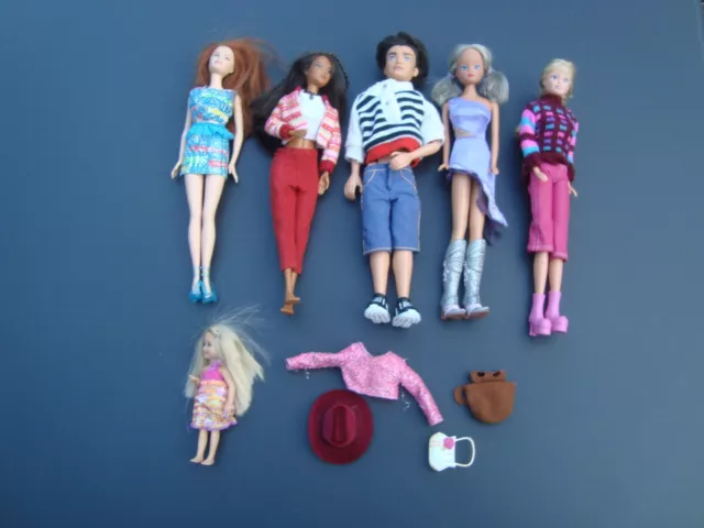 6x Puppen - Mattel 2x Barbie 2x Simba 1x Ken 1x Chelsea Konvolut + Extras
