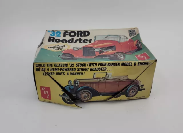 AMT 1932 Ford Roadster Street Rod 1/25 Model Kit #A132 Opened Box Sealed Parts