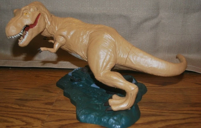 Vintage Jurassic Park The Lost World T-Rex SnapTite Model Amblin