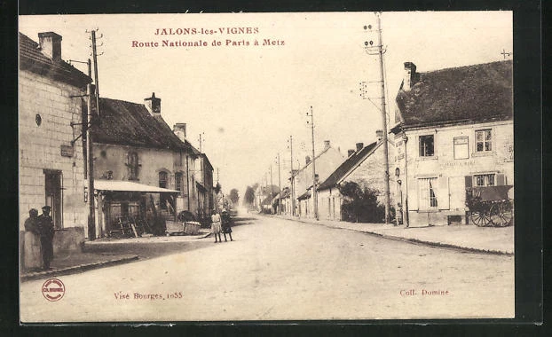CPA Jalons-les-Vignes, Route Nationale de Paris à Metz, vue de la rue
