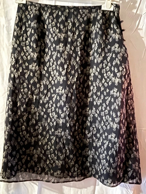 Jupe En Soie French Connection Taille 8 - Bleu Pâle/Noir Motif Floral - Occasion Très Bon État