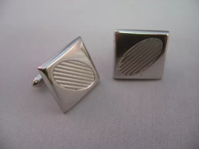 Vintage Mens Cufflinks: Silver Tone Squares w/ Grooved Oval Centers