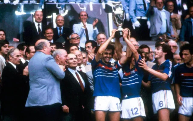 Coffret Euro 1984 France VF Lire L'annonce