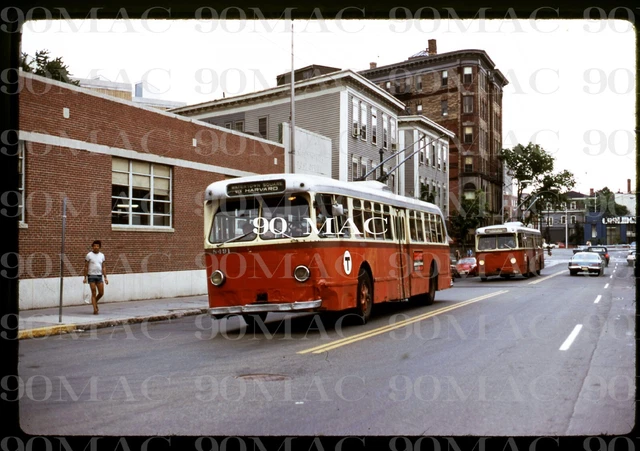 MBTA. TROLLEYBUS #8491. Boston (MA). Original Slide 1973.