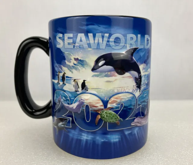 SeaWorld 3D Raised Image Dolphin Shark Whale Shamu Penguin Turtle Souvenir Mug