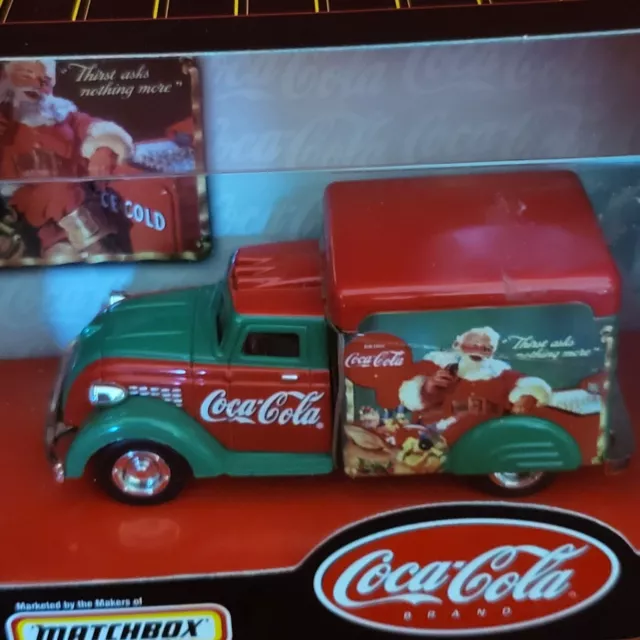 Coca Cola Matchbox 92459 1937 Dodge Airflow Christmas