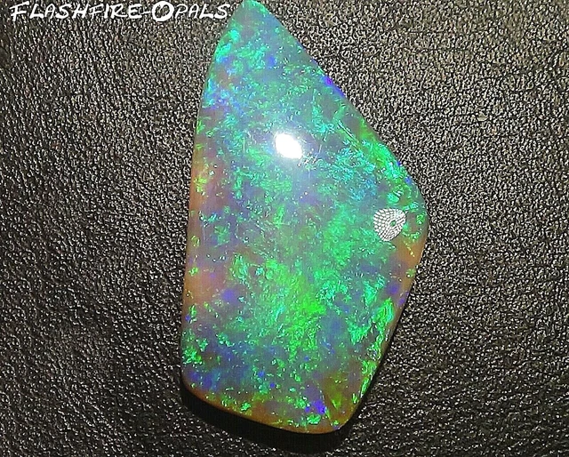 19,8ct. Australien Gemme Opale Brillante Vert/Turquoise Modèle Flashfire-Opals
