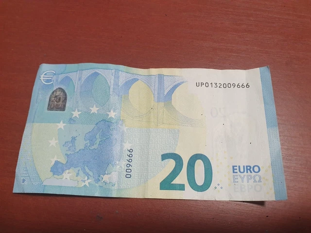 billet de 20 euros trés rare ( numéros de série finissant par 666 )