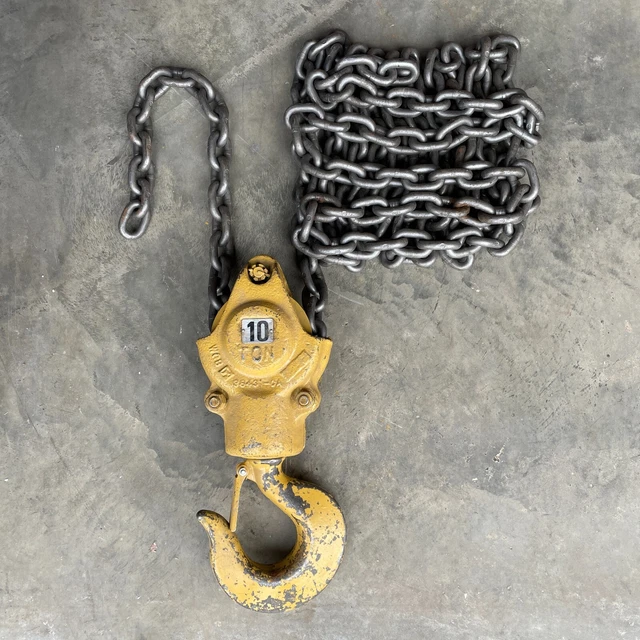 Crosby 10 Ton Rigging Snatch Block Pulley with Swivel Hook and Chain 38431 Crosby 10 Ton Rigging Snatch Block Pulley with Swivel Hook and Chain 38431