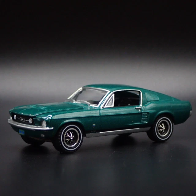 Collection 67 1967 67 FORD MUSTANG Fastback 1:64 Echelle Collection Diorama Voiture ...