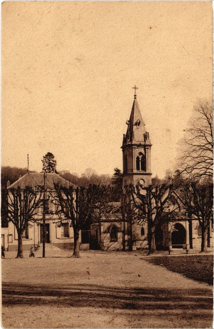 CPA Montlignon La Mairie et l'Eglise FRANCE (1308121)