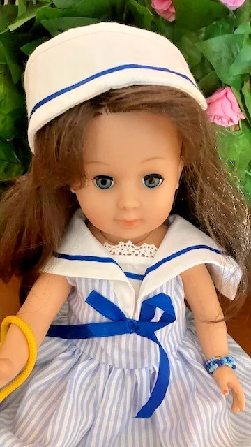 Poupée Marie Françoise classique de Petitcollin pour Modes et travaux