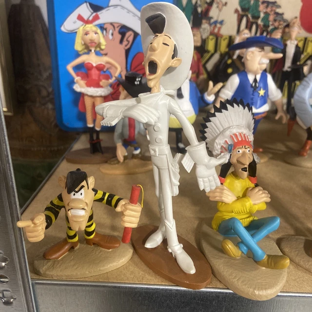 LOT DE 26 Figurine Lucky Luke Sur Socle EUR 150,00 PicClick FR