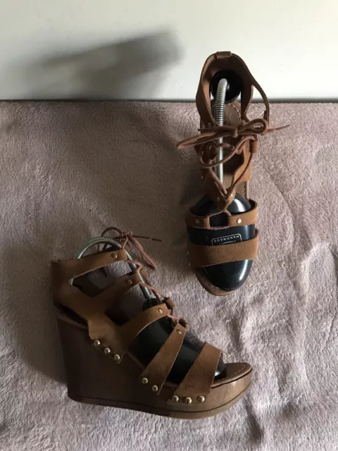 Tan sandals size 4 sale
