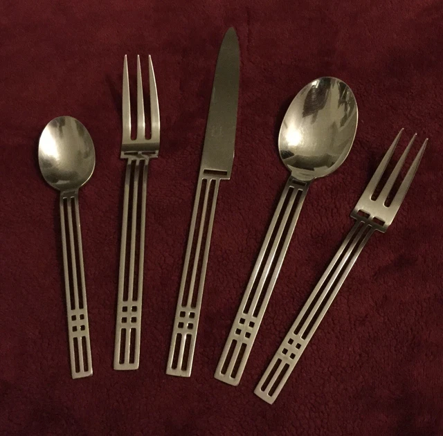 SASAKI - WINDOWS - Glossy - Silverware Flatware * CHOOSE YOUR PIECES * Old Stock SASAKI - WINDOWS - Glossy - Silverware Flatware * CHOOSE YOUR PIECES * Old Stock
