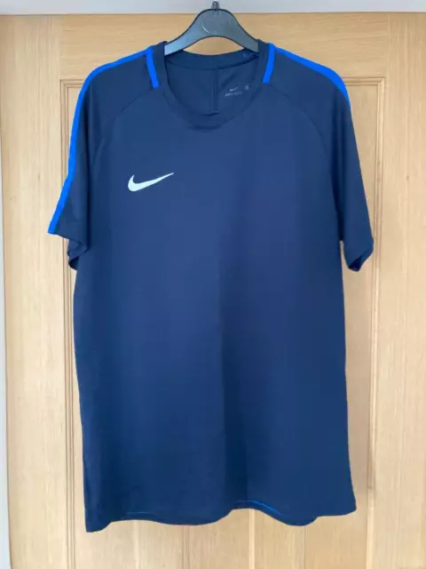 Top da uomo blu Dri-Fit di NIKE taglia L in perfette condizioni