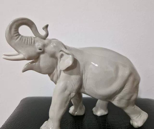 Figura porcelana LFZ Lomonosov"Elefante" - USSR