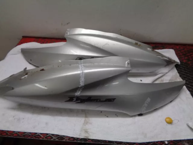 2006 Honda Dylan 125 Ses125 @125 Nes125 * Scooter Rear Upper Side Panels