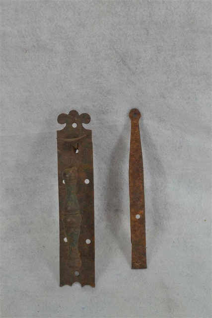 thumb latch early hand made forged iron early 19th c original 1800s