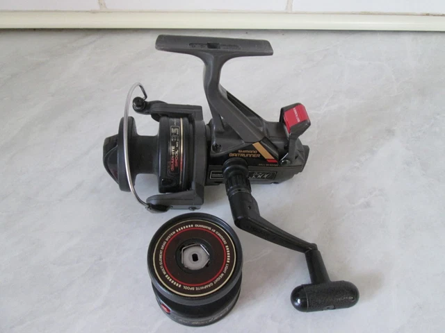 Moulinet Débrayable Feeder/Anglaise Shimano Baitrunner DL 2500 FB | Pacific Pêche