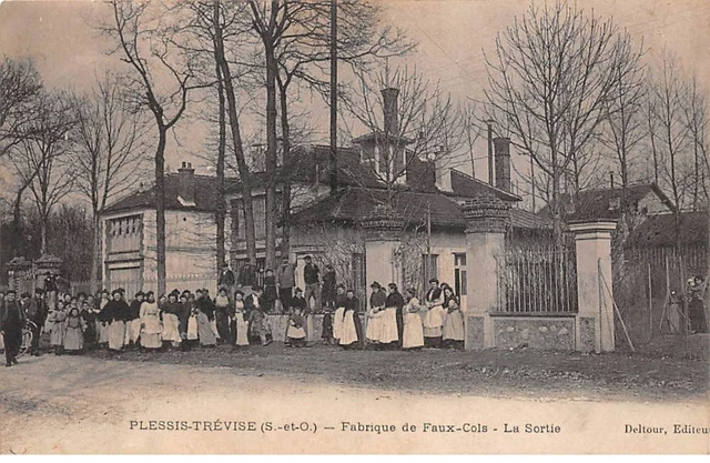 94 - Plessis Trévise - SAN22533 - Fabrique de Faux Cols - La Sortie