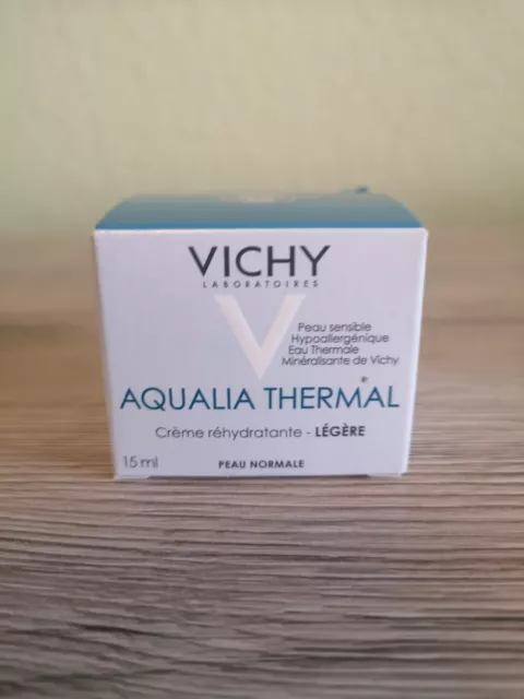 *NEU* VIchy Aqualia Thermal leichte Creme 15 ml