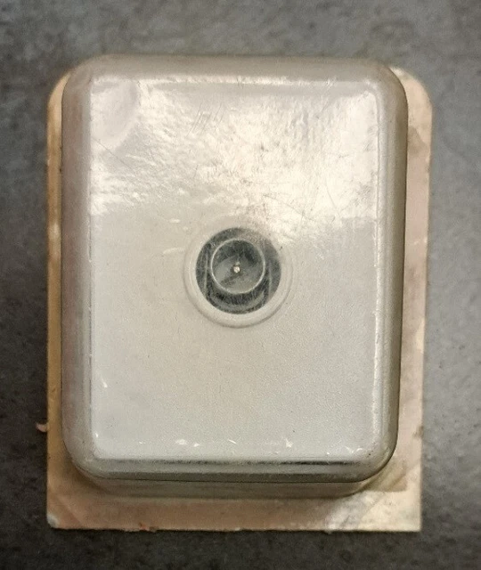 PRISE DE COURANT LEGRAND Serie MISTRAL Azur 220V Complète Avec Socle