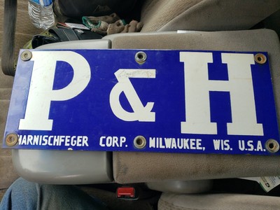 P & H Harnischfeger Indust Motor/Crane Co Milwaukee, Wi Vint Porcl'n Enamel Sign