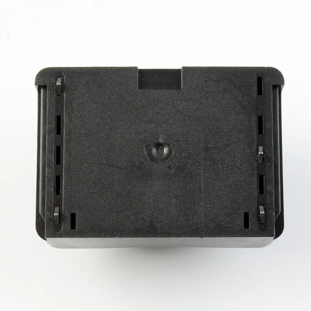 Metz SCA 350 Dedicated Flash Module for 32 CT2 Flash and Leica R4 35mm Cameras 2