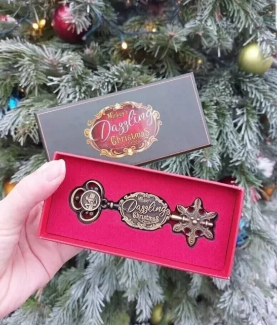 Disney Clé Parade Christmas  Disneyland Paris Limitee Edition Key