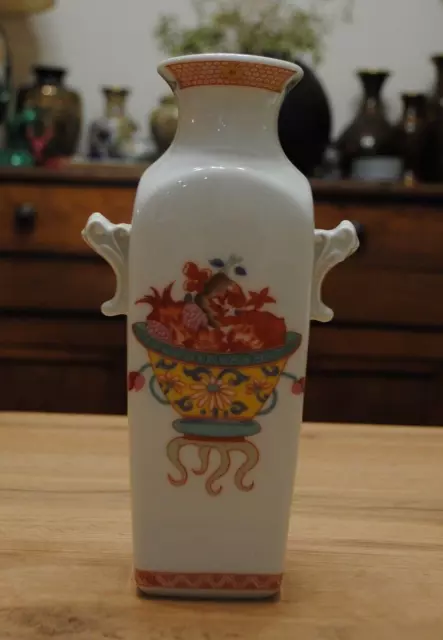 Magnifique Vase En Porcelaine De Limoges - Bernardaud - Modele Fou Tcheou