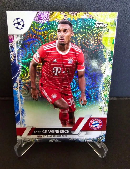 Topps UCL 2022-23 Alphonso Davies FC Bayern München Base card / Crystal / Parale Topps UCL 2022-23 Alphonso Davies FC Bayern München Base card / Crystal / Parale
