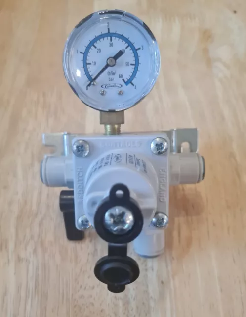 Wall Mounted  Co2 / Mixed Gas Secondary Regulators, With Gauge Home Bar Pub