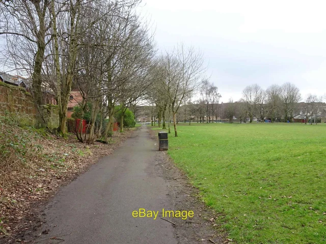 Photo 6x4 Whiteinch Victoria Park railway station (site), Glasgow Jordonh c2019