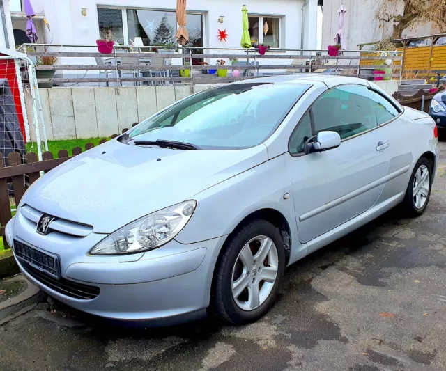 Peugeot 307 CC Cabrio Klima Leder Alu Soundsystem Benzin PKW TÜV Cabriolet Euro4