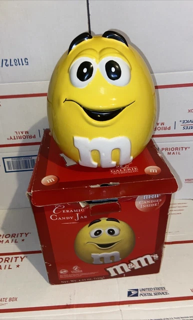 2002 M&M's Yellow Peanut M&M Chocolate Candy Ceramic Cookie Jar With Lid