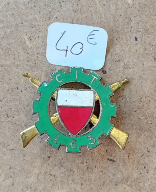 Insigne Militaire CISM - Centre D'Instruction Du Service Du Matériel N°1 Drago G1539
