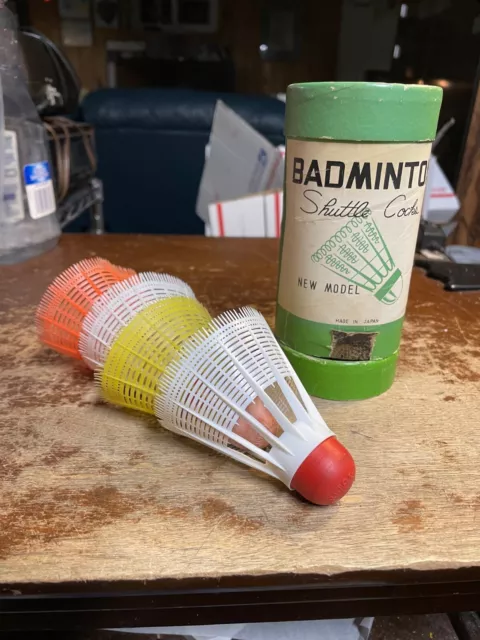 Vintage Knight Badminton Shuttlecocks Canister w/4 varied brands Japan