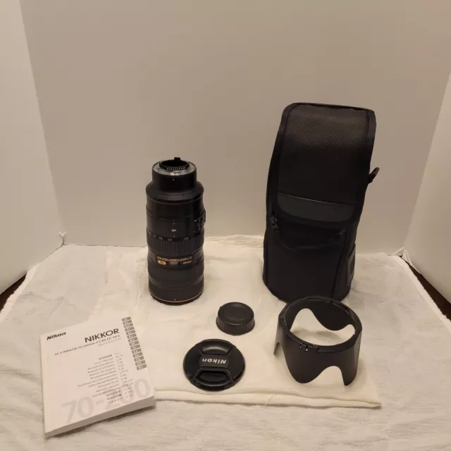 Nikon AF-S NIKKOR 70-200mm f/2.8 G ED VR II Lens, Hood, Case, Box. Very Good