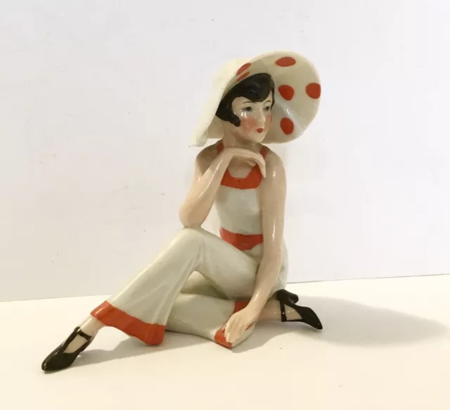 Figurine Art-Déco Baigneuse En Porcelaine Allemande Des Années 1920