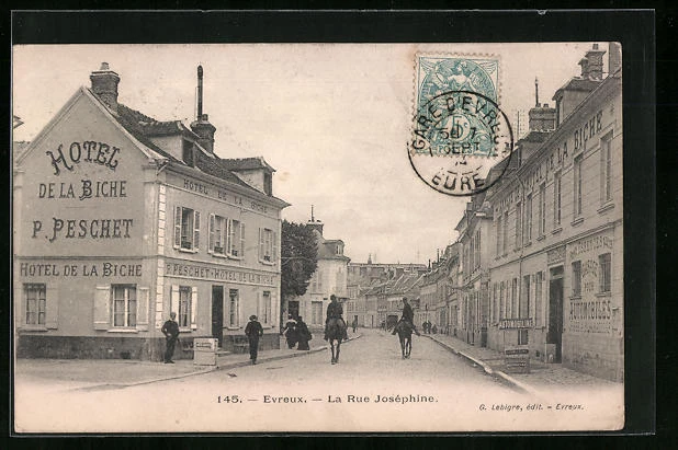 CPA Evreux, La Rue Joséphine