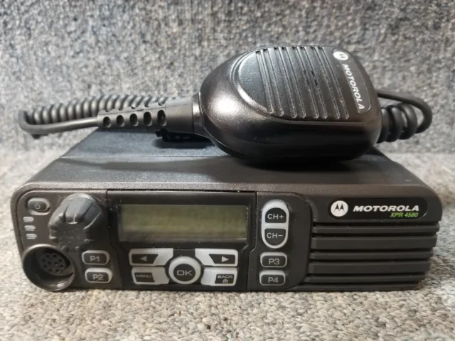 Motorola XPR4580 Digital DMR 800 Mhz MotoTrbo Mobile Radio w/ MIC