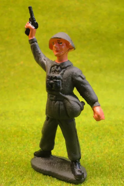 DDR Gummi NVA Spielzeug  Figur Soldat mit Pistole PGH EFFELDER 70er Jahre