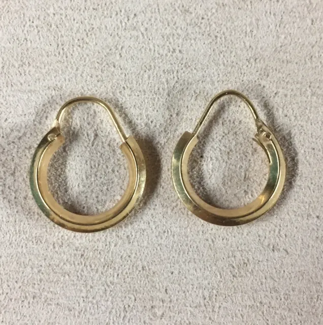 Vintage 18k Yellow Gold Small Hoop Earrings
