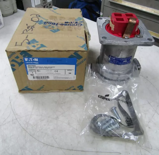 💥New Eaton 100 Amp Receptacle 3 Wire 4 Pole Type 3R Rainproof Ar1042
