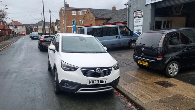 2020 Vauxhall Crossland X 1.2 Turbo Elite Nav Auto Euro 6 (s/s) 5dr HATCHBACK Pe