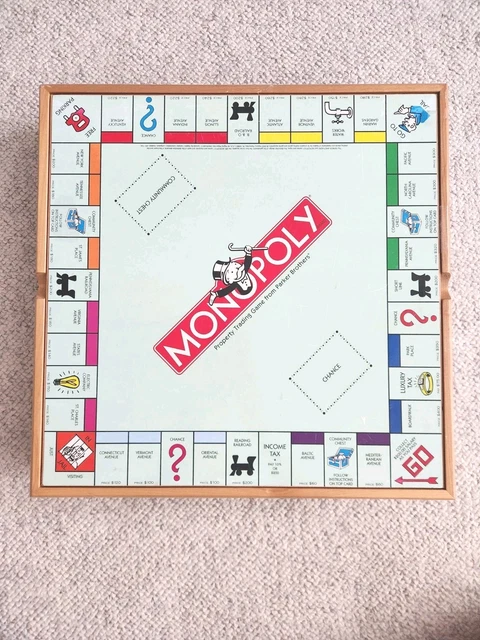 Pezzi Di Ricambio Per Monopoly E Sorry - Mobiletto In Legno Massello Del 2003