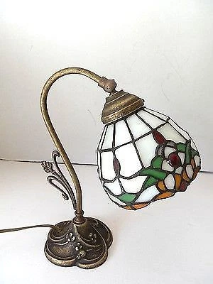 Lampada da tavolo in ottone brunito con vetro Tiffany abat-jour camera da letto