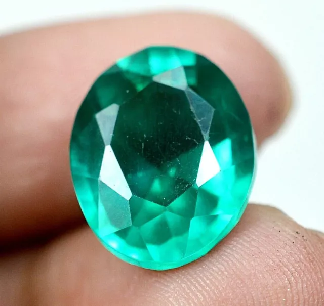 Piedra preciosa suelta certificada de corte ovalado de esmeralda verde...